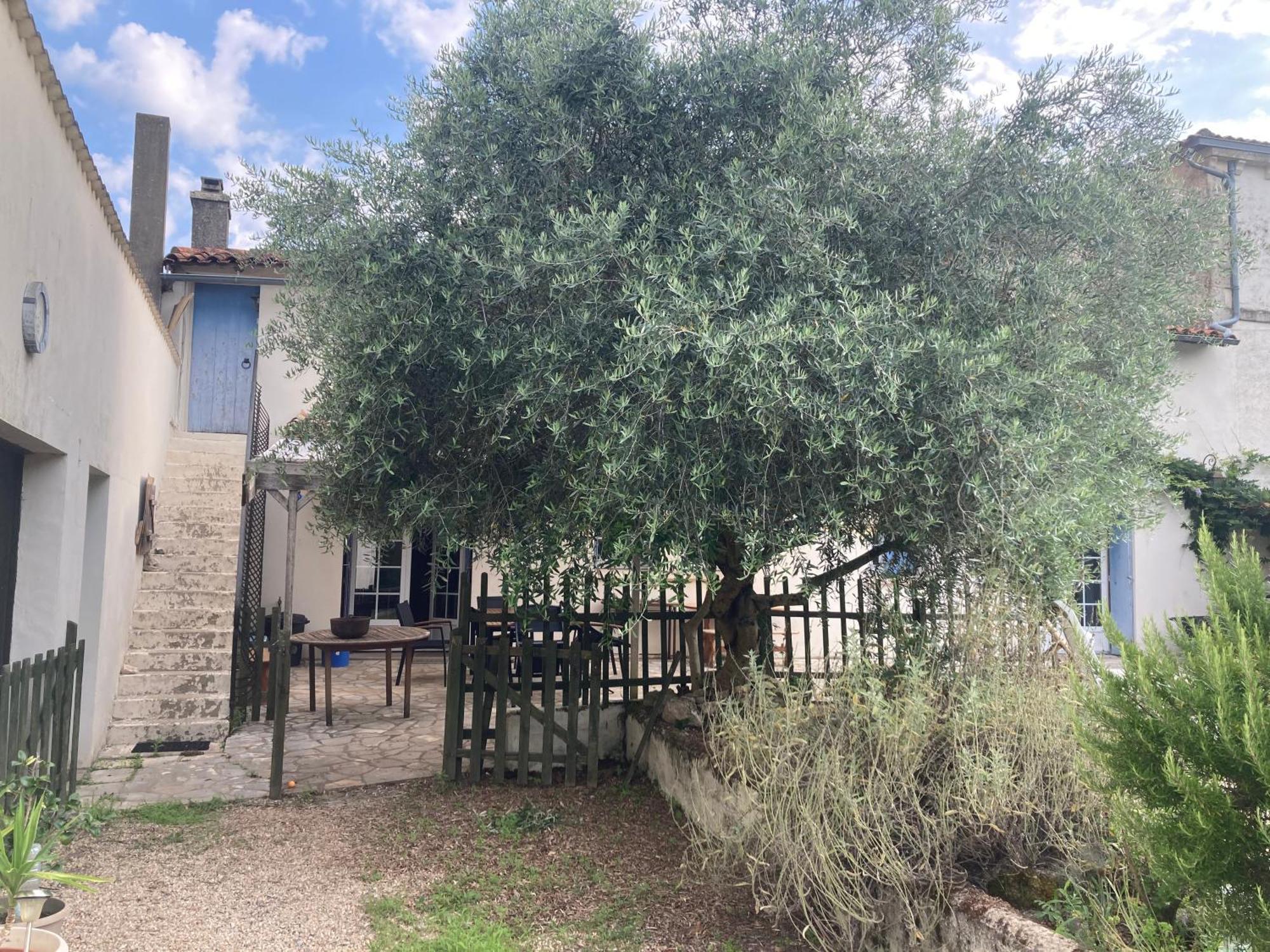 Apartment La Maison De Leon Celles-sur-Belle